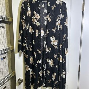 Serengeti Black Floral Women's Top